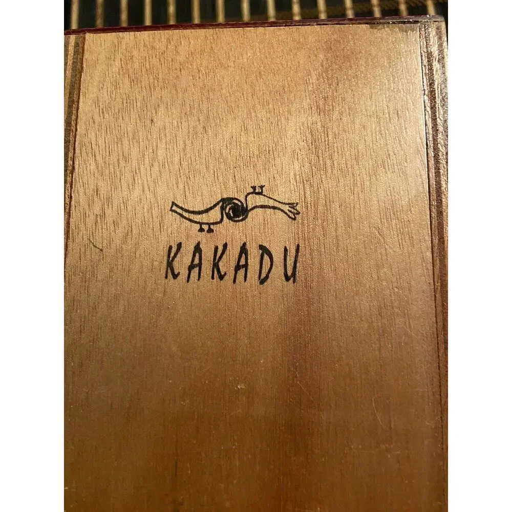 Kakadu‎ Art Israel Wood Vase Handpainted Signed Reut Shahar 12” Tall 4” By 4” - Picture 10 of 14